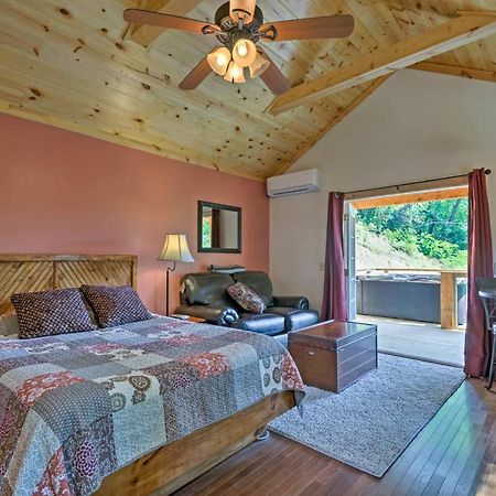 Bryson City Studio With Hot Tub - Near Nantahala! Ngoại thất bức ảnh