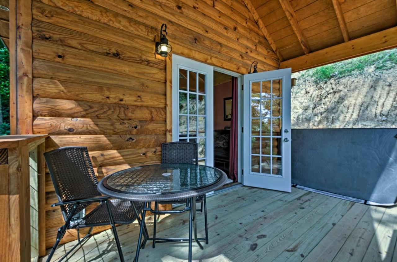 Bryson City Studio With Hot Tub - Near Nantahala! Ngoại thất bức ảnh
