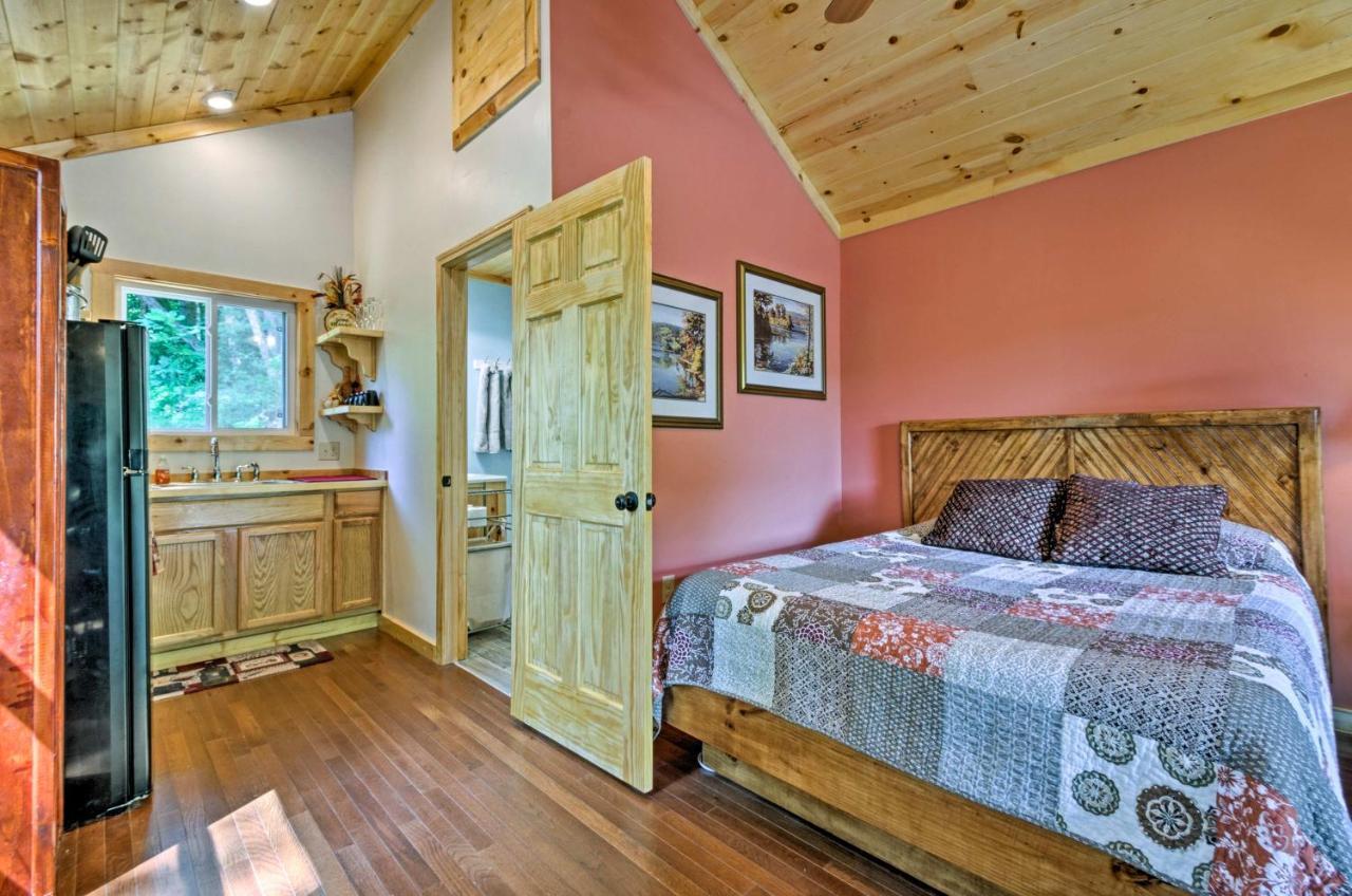 Bryson City Studio With Hot Tub - Near Nantahala! Ngoại thất bức ảnh